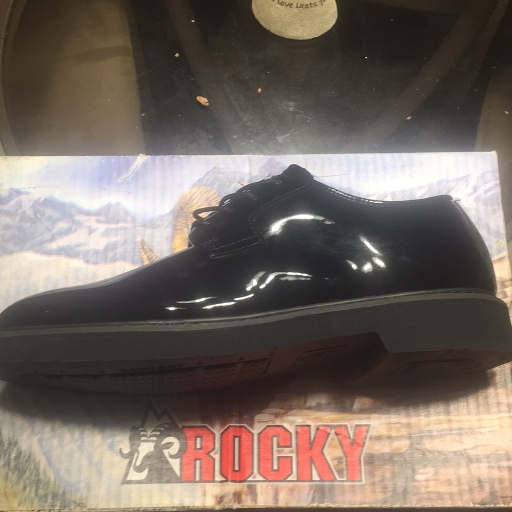 Rocky high gloss Oxford shoes